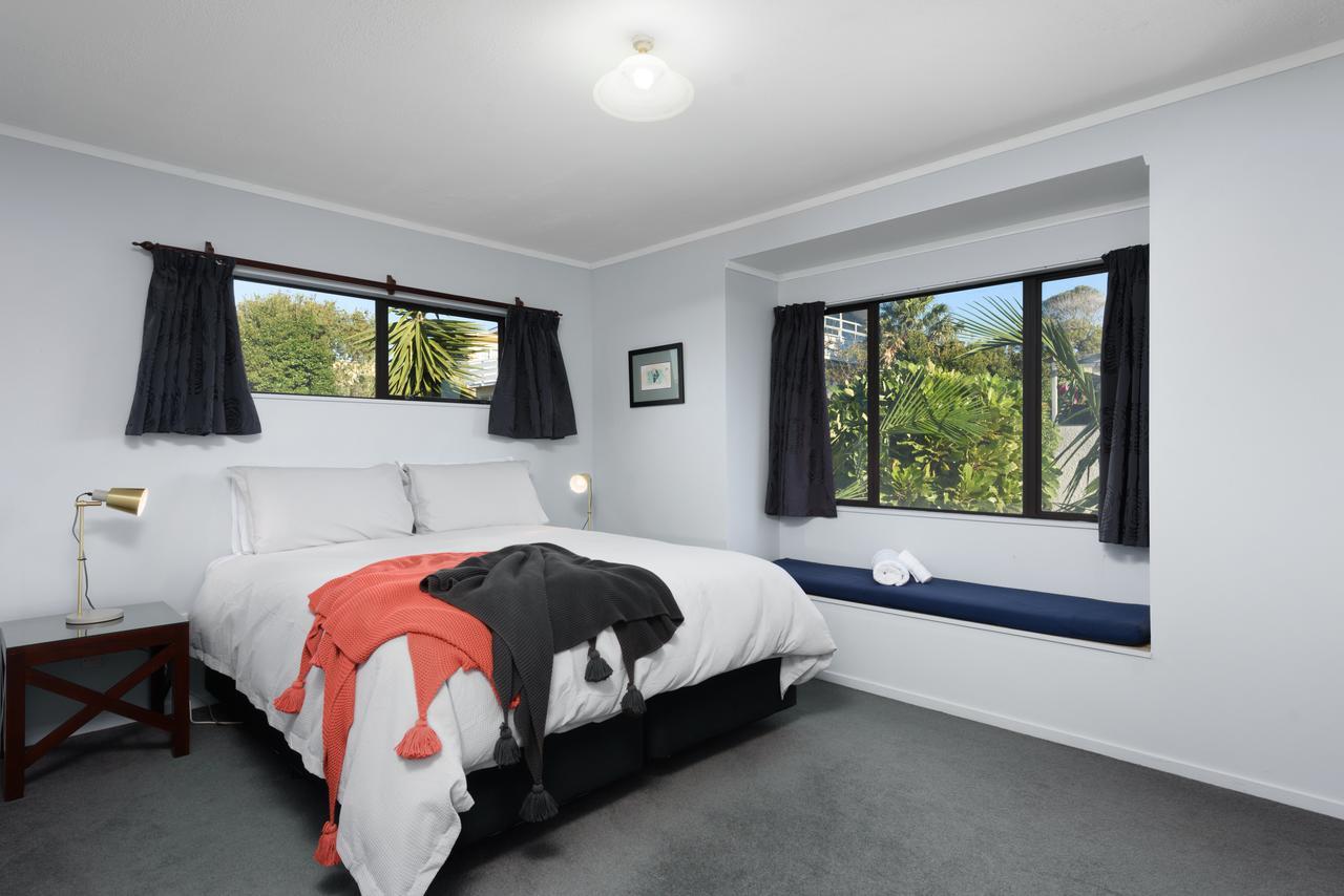Convenient Family Bach With Easy Access To Blake Park The Beach And Downtown Mount Maunganui Extérieur photo