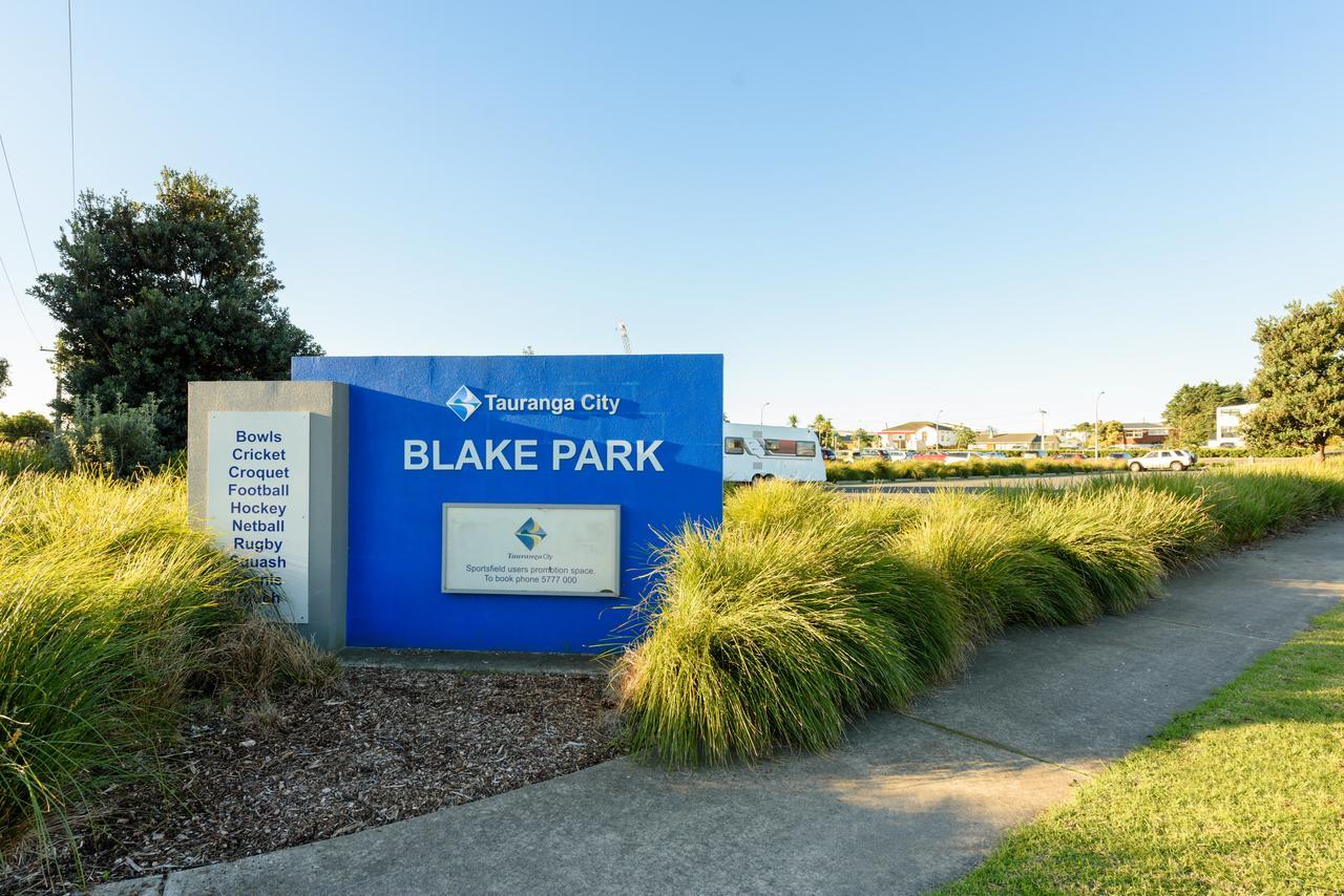 Convenient Family Bach With Easy Access To Blake Park The Beach And Downtown Mount Maunganui Extérieur photo