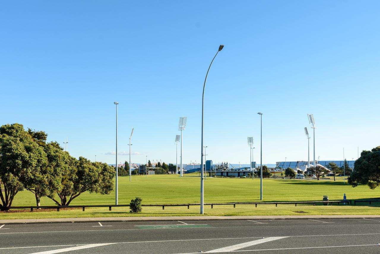 Convenient Family Bach With Easy Access To Blake Park The Beach And Downtown Mount Maunganui Extérieur photo